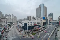 Manston Holiday Hotel (Zhongshan Road Pedestrian Street Wuhu High-Speed Railway Station)