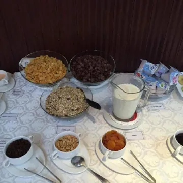Springs Hotel Ulaanbaatar Отели рядом с достопримечательностью «Сүхбаатарын Талбай»