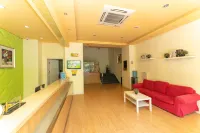 Bengbu Le 8 Hotel Chain (Baolong City Plaza)