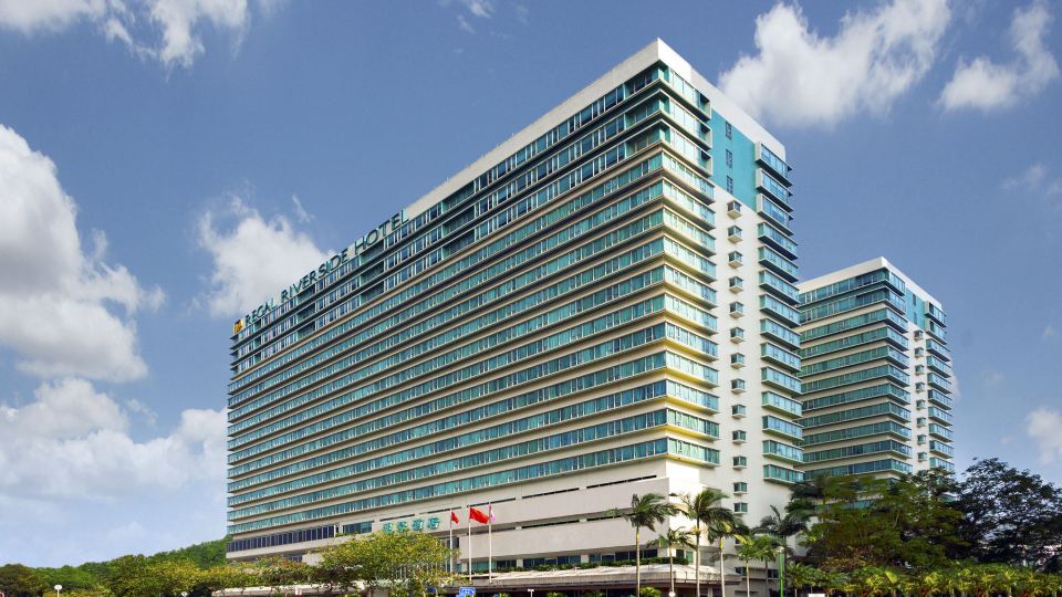 Regal Riverside Hotel