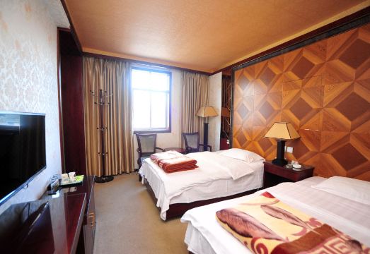 3. 홍푸로우 유스 ..