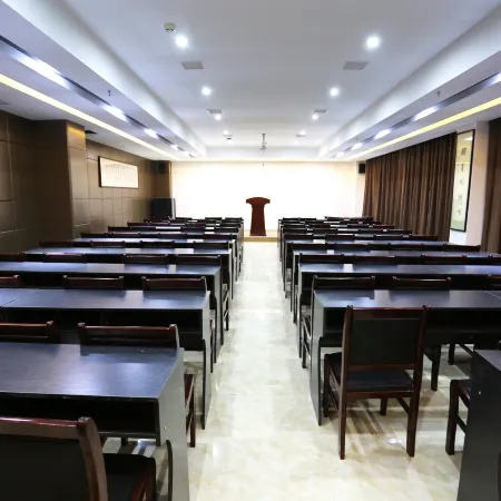 Oriental International Hotel