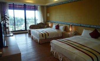 Kenting White Hotel