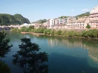 National Tribes River View Hotel (Zhenyuan Ancient City Scenic Area)