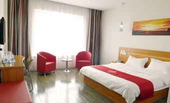 Aoliyang Business Hotel (Zhuanghe Jinma Plaza)