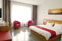 Aoliyang Business Hotel (Zhuanghe Jinma Plaza) Hotellit kohteessa 