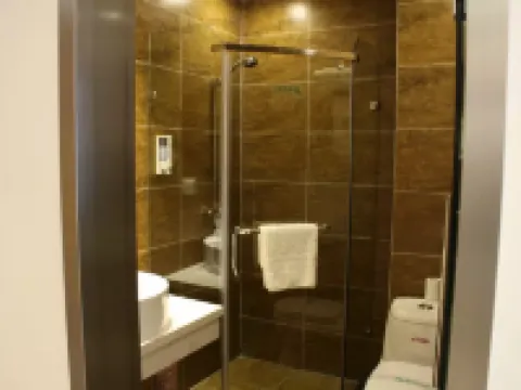 Jia Yi Hotel Hotels in Shulan