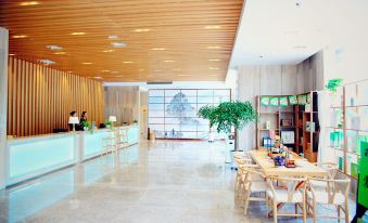 Soaring Dragon Tea Culture Hotel (Hanzhong High-speed Railway Station Wanbang Flagship)