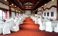 The Grand Hotel - Business