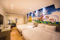 Legend Hotel Pier 2 Hotels near Shou Shan Temple