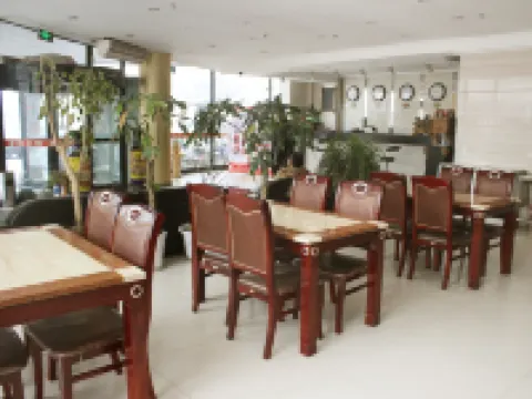 Kangping Rongpeng Hotel Hotels in Kangping