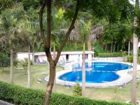 Zuiranju Holiday Hotel Hotels in Deqing