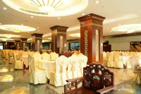 Sanhe Hotel - Baarit