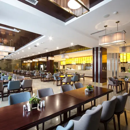 Maotai International Hotel Отели в г. Женьхуай