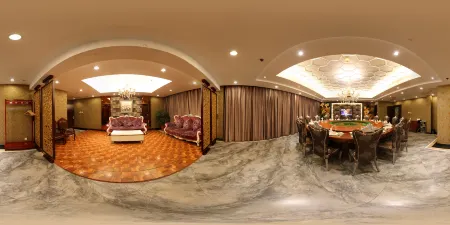 Zhongyuan Huangguan Hotel Отели рядом с достопримечательностью «Guanshi Durian Garden Tourist Resort»