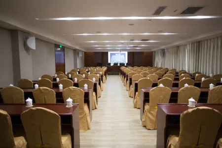 Hotel Gold Brown Shidian Отели рядом с достопримечательностью «Qingniu Baima Square»