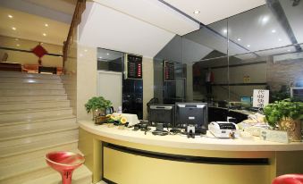 Zhuhai Pohu Hotel (Mingzhu Station)