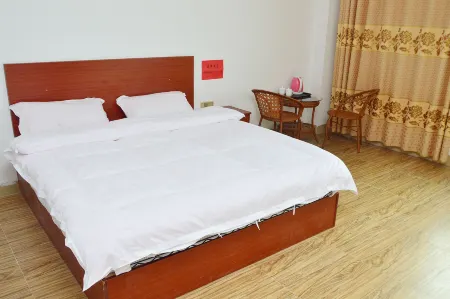 Nanxiong Zhuji Kingkey Oriental Regent Hotel Отели рядом с достопримечательностью «Zhuji Ancient Lane»