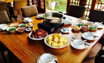 Yangshuo Xiangui Manor (Yulong River Scenic Area)