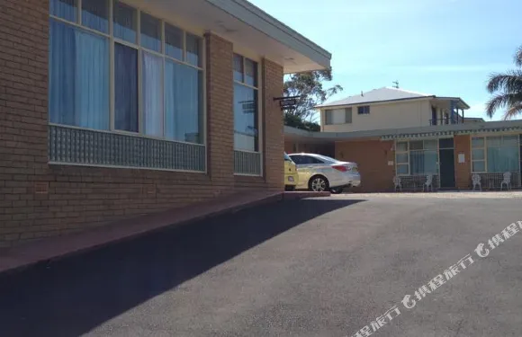 阿勒達拉鷸鳥汽車旅館