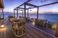 Hurawalhi Island Resort Hotels in Hurawalhi