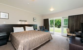 Discovery Settlers Hotel