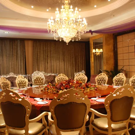 Jiatian International Hotel (Pingdingshan Wanda Plaza)