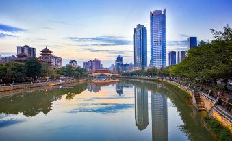 Sweeten Hotel (Chengdu Chunxi Road Jiuyan Bridge)