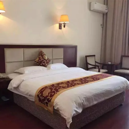 Conch Hotel (Dayi High Speed Railway Station)
