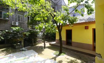 Langzhong Juyuan Express Hotel