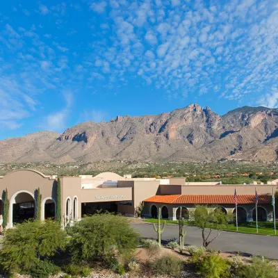 The Westin la Paloma Resort & Spa Hotels near Finger Rock Trail