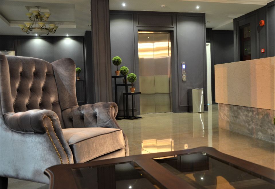 1. 더블랑크 부티크..