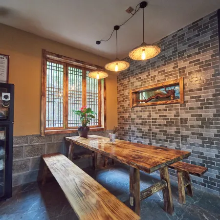 Linxi Xiaoyin Homestay