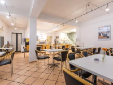 A&O เคิล์น เฮาพท์บานโฮฟ โรงแรมในโคโลญ