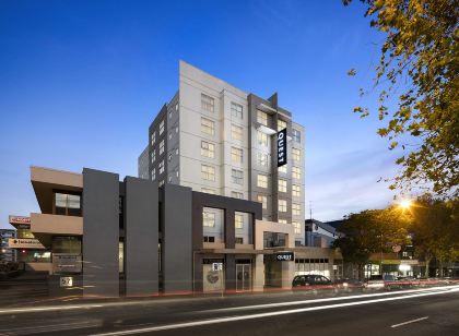 伍倫貢探索服務飯店