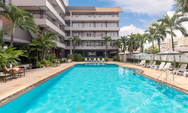 The Holiday Resort Pattaya