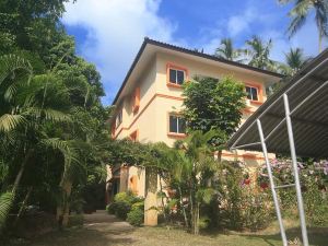 Chom Samui Place