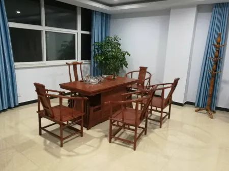 Pingshan Langyi Express Hotel