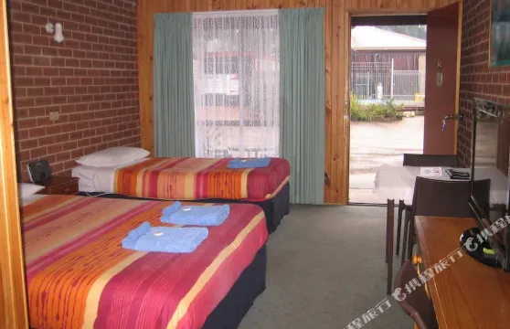 奧爾博斯特鄉村路汽車旅館