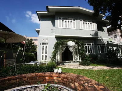 Lada House Hotels in Lampang
