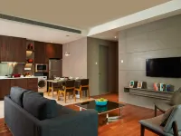 VE Hotel & Residence Hotels near UMMC