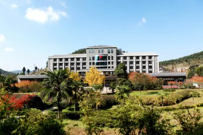 Jindaoxia Liangjiang Holiday Hotel