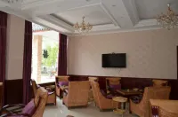 Jinchuan Pearl Mountain Villa