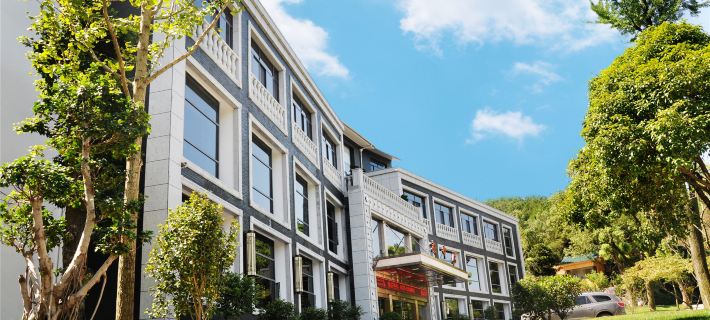 Lake Home Hotel Hotels in Changshan