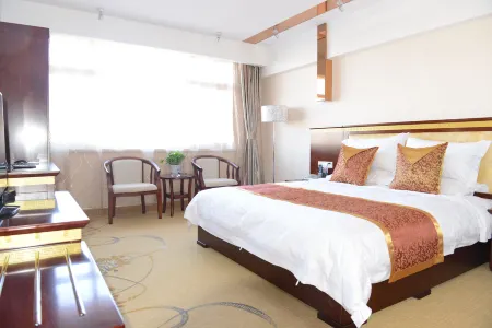 Kezun Shushi Hotel Отели рядом с достопримечательностью «Fuyuan Temple»