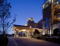 Tianjin Jingji Saintlight Resort&Spa Hotels near Xijingyu Village