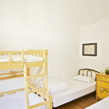 The Great Wall Box House - Beijing