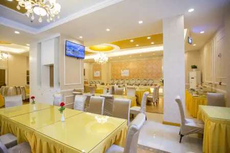 Vienna Hotel (Macheng Cultural Town) Отели в г. Мачэн