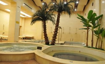 Yixian Jingxi Hot Spring Hotel
