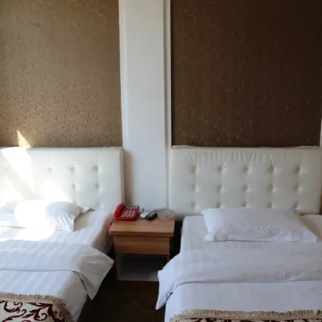 Wuqiang Holiday Express Hotel